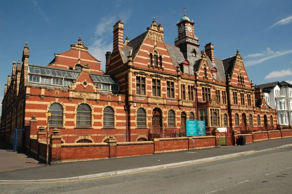 Victoria Baths, the local landmark of M13